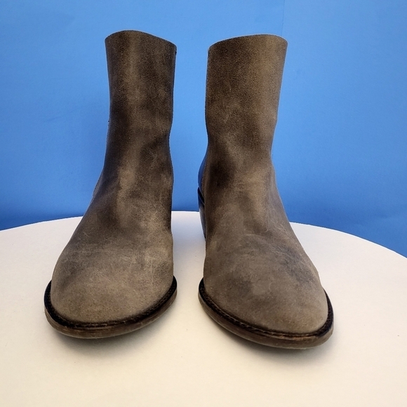 LUCKY BRAND Kaiya Distressed Leather and Suede Bootie Gray Women's 9.5M - Picture 5 of 14